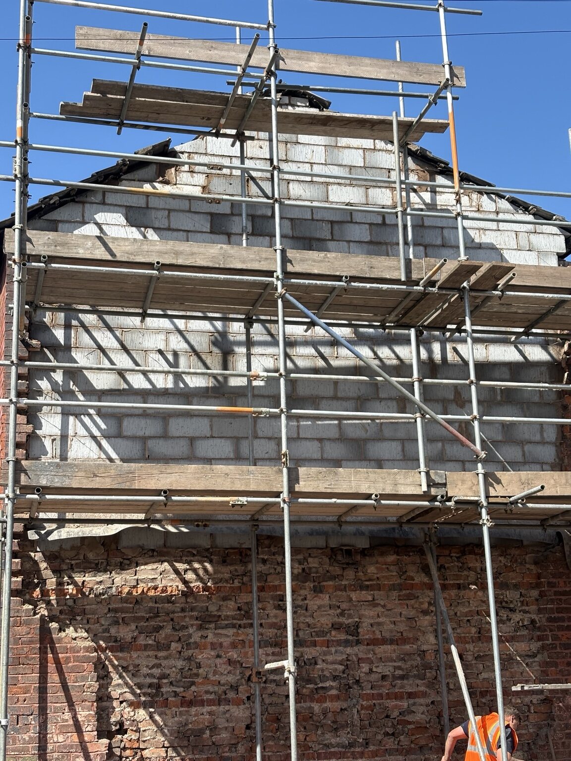 New blockwork gable taking shape